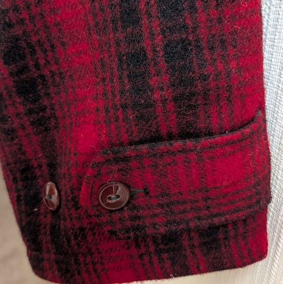 Vintage Men's Woolrich Red Buffalo Plaid Heavy Hunting Jacket Size 44 - Picture 4 of 8